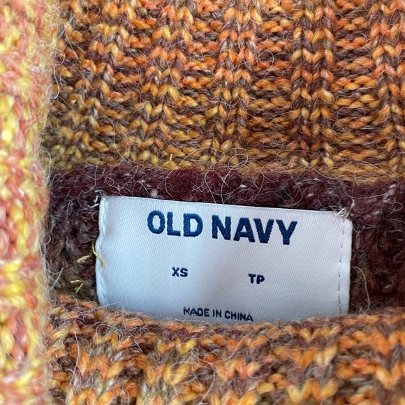 Old Navy XS - Picture 3 of 4